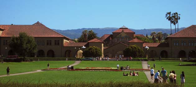 Front lawn at entrance to Stanford University